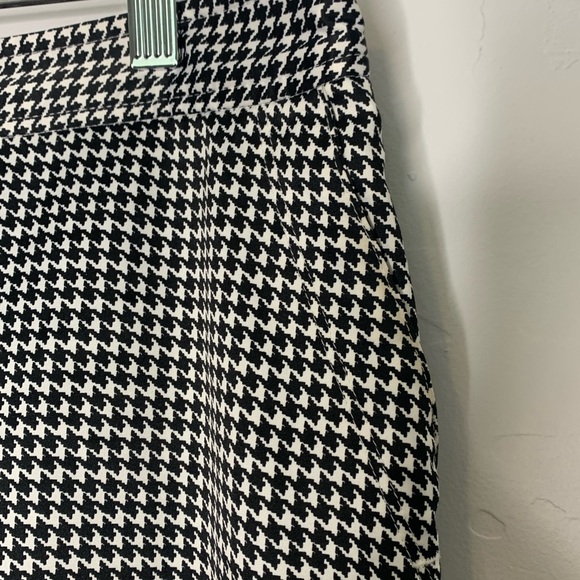 Izod Perform Black and White Houndstooth Print Golf Skort Size 8 - Picture 4 of 13
